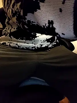 OdinWolf1990 online show from April 2026 07:53:01 PM