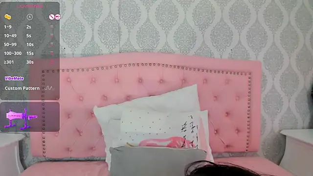 Snapshot of martina_rivera_ chatting on November 2025 12:21:02 PM martina rivera online show from November 2025 12:21:02 PM