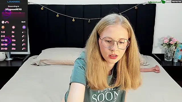 CatmintLush online show from May 2026 11:37:02 PM