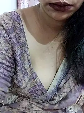 Snapshot of Urmila_bhabhii chatting on May 2026 03:14:02 AM Urmila bhabhii online show from May 2026 03:14:02 AM
