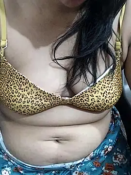 Snapshot of Urmila_bhabhii chatting on May 2026 04:49:02 PM Urmila bhabhii online show from May 2026 04:49:02 PM