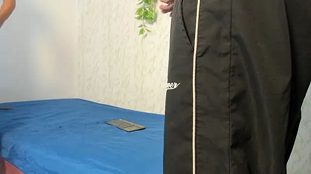 jony honey online show from March 2026 12:04:02 PM