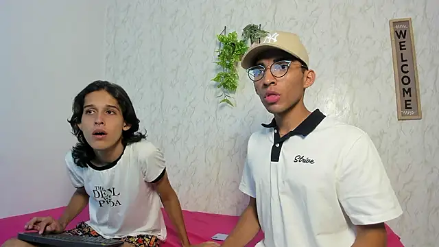 Snapshot of jony_honey chatting on February 2026 11:51:01 AM jony honey online show from February 2026 11:51:01 AM