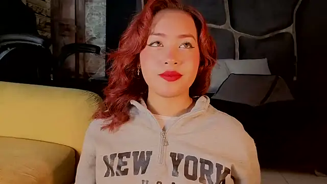Estrella05  online show from October 2025 03:52:01 AM