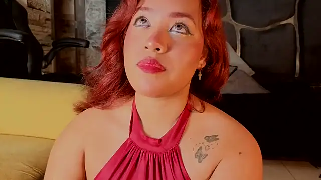 Estrella05  online show from October 2025 04:01:01 AM