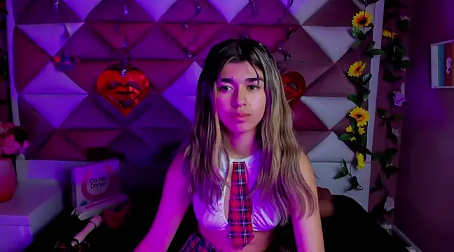 NahomiConnor  online show from March 2025 07:58:02 PM