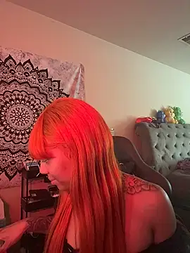 Snapshot of butterflybootyy chatting on October 2025 04:51:01 PM butterflybootyy online show from October 2025 04:51:01 PM