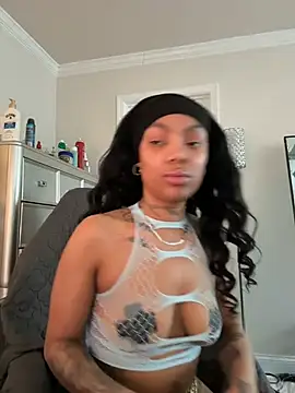 butterflybootyy online show from March 2026 06:13:01 PM