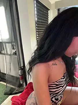 butterflybootyy online show from March 2026 03:46:01 PM