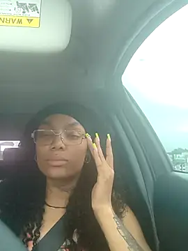 butterflybootyy online show from April 2026 11:53:01 PM