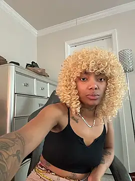 butterflybootyy online show from December 2025 03:36:02 PM