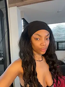 butterflybootyy online show from March 2026 02:02:01 PM