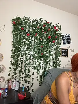 butterflybootyy online show from November 2025 09:59:02 PM