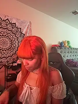 Snapshot of butterflybootyy chatting on October 2025 03:24:02 PM butterflybootyy online show from October 2025 03:24:02 PM