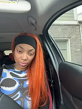 butterflybootyy online show from December 2025 06:50:02 PM