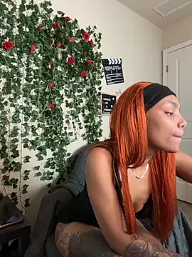 butterflybootyy online show from November 2025 03:07:01 AM