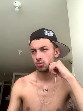 Snapshot of Dylan_west chatting on October 2025 05:13:02 PM Dylan west online show from October 2025 05:13:02 PM