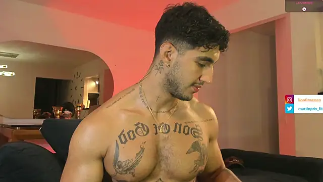 JACOB MARTINS online show from February 2025 09:00:02 AM