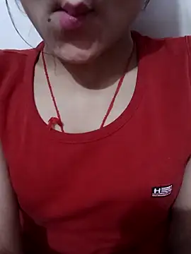 Snapshot of Riyu_05 chatting on October 2025 06:58:02 AM Riyu 05 online show from October 2025 06:58:02 AM