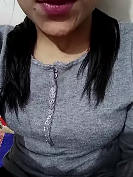 Snapshot of Riyu_05 chatting on March 2025 06:30:01 AM Riyu 05 online show from March 2025 06:30:01 AM