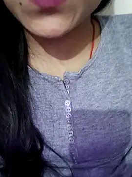 Snapshot of Riyu_05 chatting on March 2025 07:02:02 AM Riyu 05 online show from March 2025 07:02:02 AM