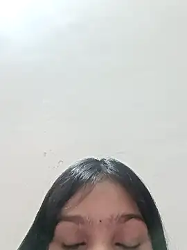 Snapshot of Riyu_05 chatting on February 2025 10:03:02 AM Riyu 05 online show from February 2025 10:03:02 AM