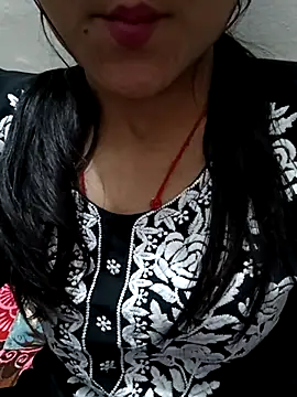 Snapshot of Riyu_05 chatting on March 2025 09:45:02 AM Riyu 05 online show from March 2025 09:45:02 AM