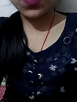 Snapshot of Riyu_05 chatting on March 2025 10:00:02 AM Riyu 05 online show from March 2025 10:00:02 AM