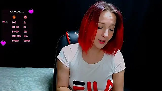 AgathaNoxe online show from December 2024 10:21:02 PM