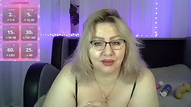 AngelinaGlam online show from September 2025 06:04:02 PM