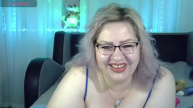 AngelinaGlam online show from September 2025 06:46:01 PM