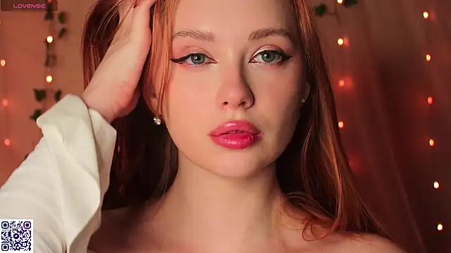 YourSkyAni online show from December 2025 12:10:01 PM