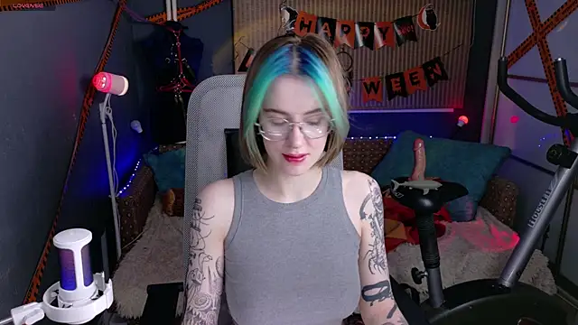 Snapshot of Cumpotik_Eve chatting on December 2025 02:01:01 AM Cumpotik Eve online show from December 2025 02:01:01 AM