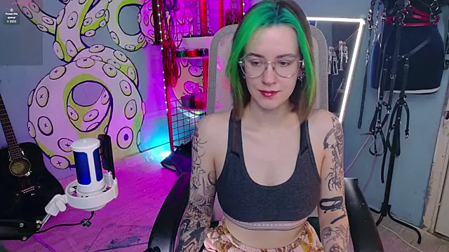 Cumpotik Eve online show from March 2026 04:52:02 AM