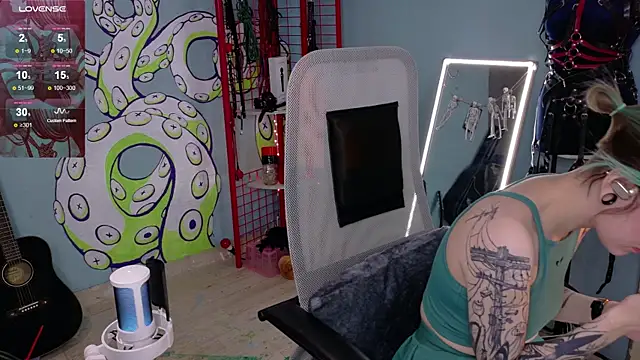 Snapshot of Cumpotik_Eve chatting on February 2026 05:28:02 AM Cumpotik Eve online show from February 2026 05:28:02 AM