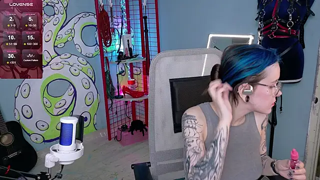 Snapshot of Cumpotik_Eve chatting on February 2026 03:30:01 AM Cumpotik Eve online show from February 2026 03:30:01 AM