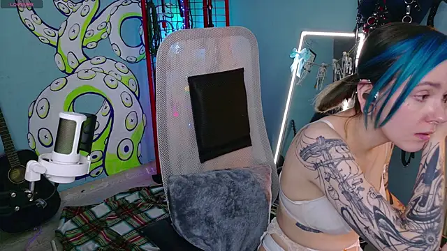 Cumpotik Eve online show from March 2026 03:03:02 AM