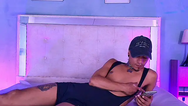 Snapshot of Mowgli_FFun chatting on October 2025 03:13:01 PM Mowgli FFun online show from October 2025 03:13:01 PM