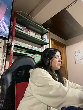 emiliaharper408 online show from December 2024 11:42:01 PM