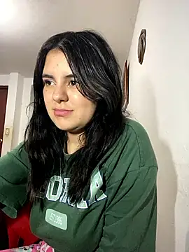 emiliaharper408 online show from December 2024 04:26:01 AM