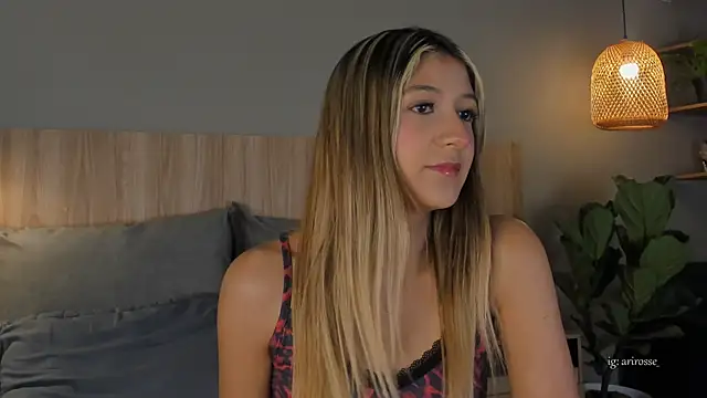 Snapshot of ariana_rosse__ chatting on July 2026 02:28:01 PM ariana rosse online show from July 2026 02:28:01 PM