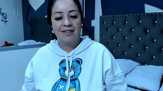 Snapshot of Brenda_sotoo chatting on December 2024 01:40:01 AM Brenda sotoo online show from December 2024 01:40:01 AM
