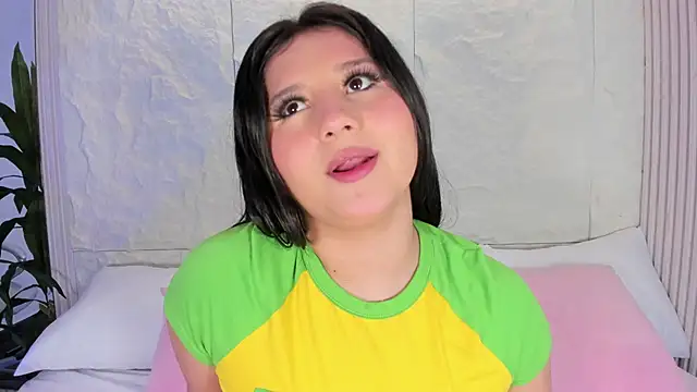 AvyMilton online show from December 2025 11:33:02 AM