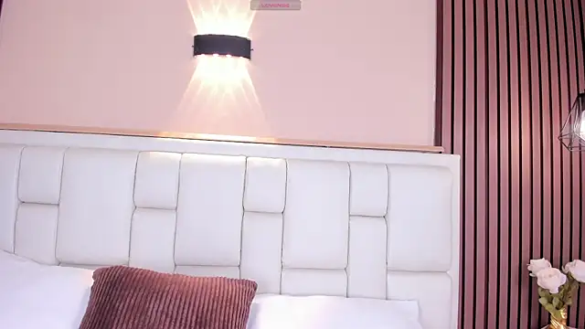 AvyMilton online show from April 2026 11:50:02 AM