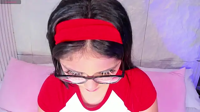 AvyMilton online show from October 2025 11:53:01 AM