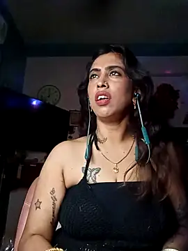 Snapshot of Lavender22 chatting on October 2025 06:20:01 PM Lavender22 online show from October 2025 06:20:01 PM