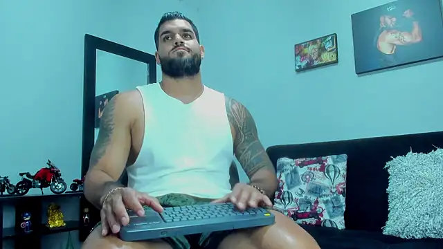 SamirHazard97 online show from February 2025 02:39:01 AM