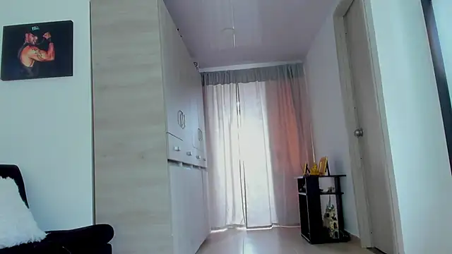 SamirHazard97 online show from February 2026 07:58:01 PM