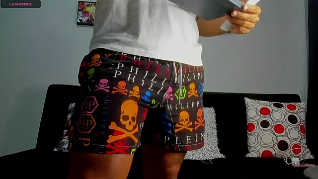 SamirHazard97 online show from March 2025 01:43:01 AM