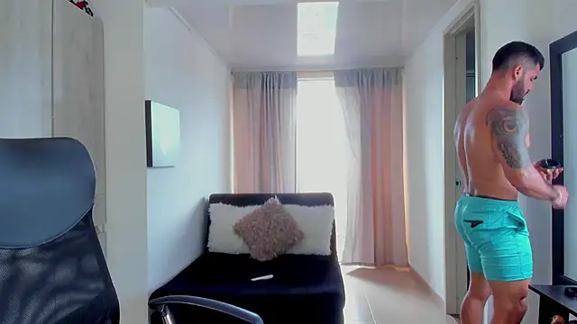 SamirHazard97 online show from December 2025 07:58:01 PM